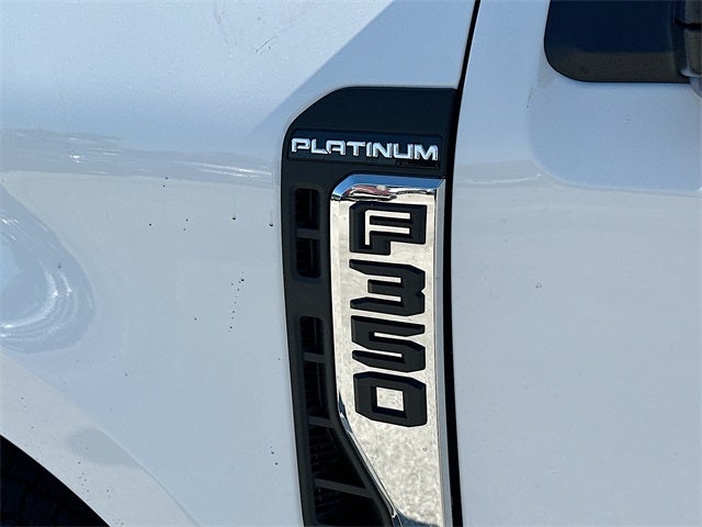 2026 Ford F-350SD Platinum 4WD CREW CAB