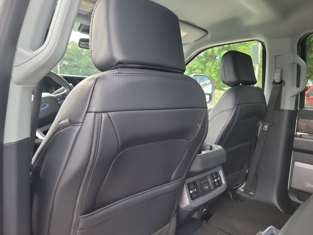 2026 Ford F-350SD Lariat 4WD CREW CAB