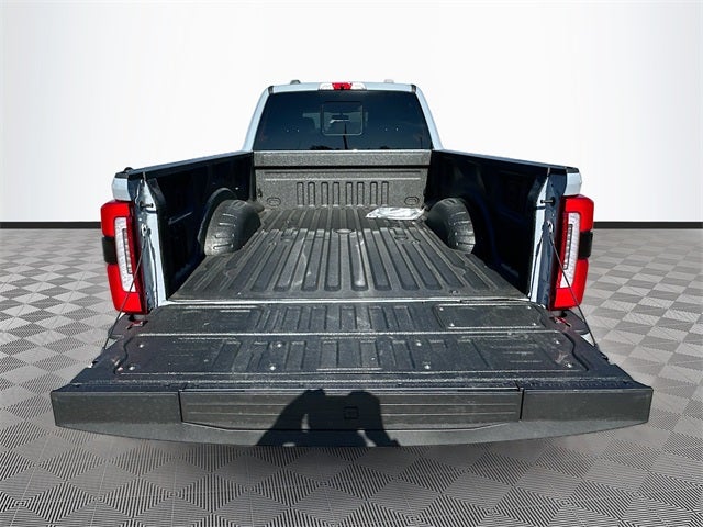 2025 Ford F-350SD Platinum 7.3 V8 TREMOR