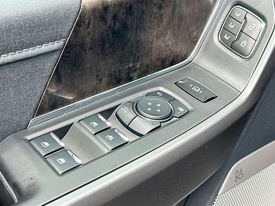 2026 Ford F-350SD Lariat 4WD CREW CAB