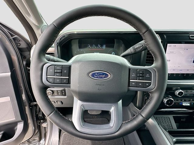 2026 Ford F-350SD Lariat 4WD CREW CAB