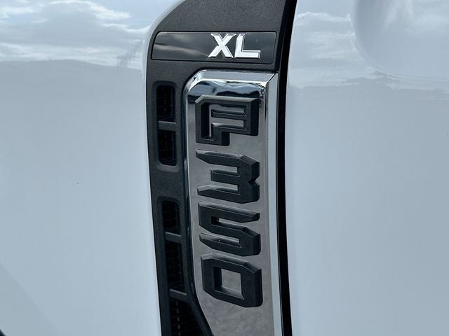 2026 Ford F-350SD XL 4WD CREW CAB