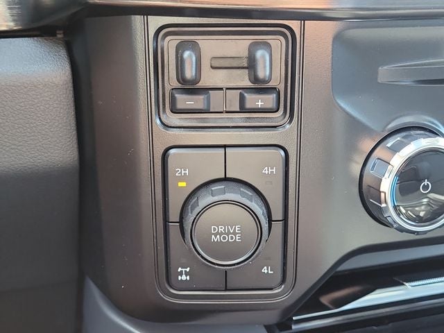 2026 Ford F-350SD Lariat 4WD CREW CAB