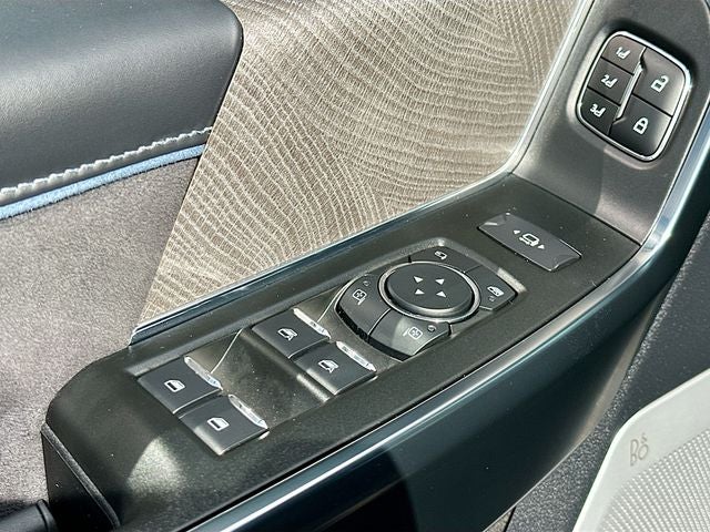 2025 Ford F-350SD Platinum 6.7 DIESEL