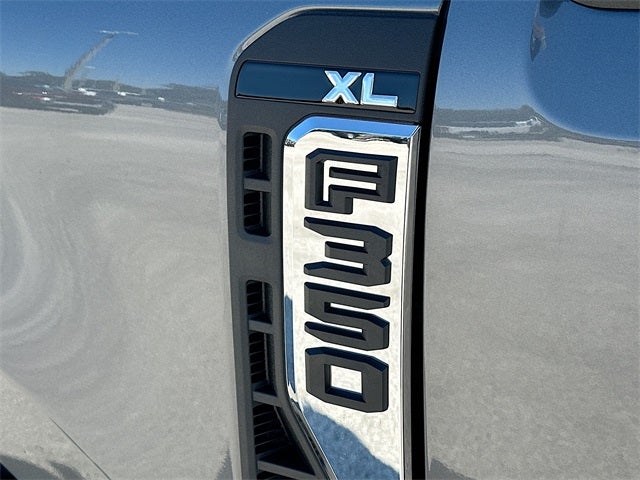 2026 Ford F-350SD XL 4WD CREW CAB