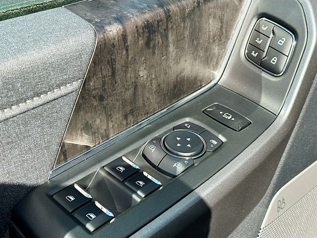 2026 Ford F-350SD Lariat 4WD CREW CAB