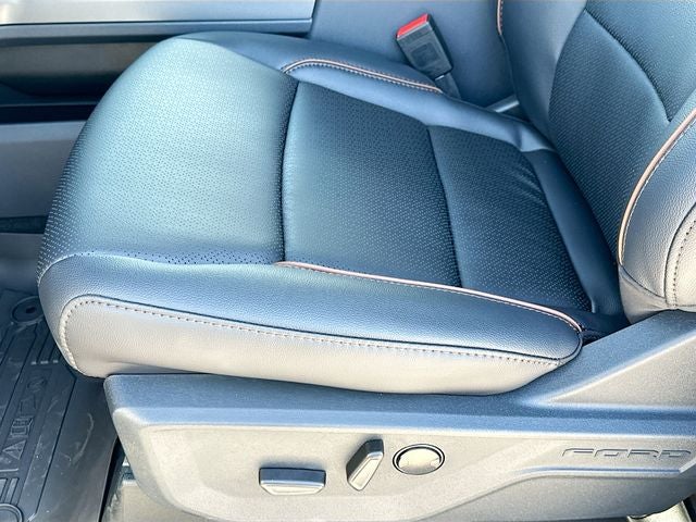 2026 Ford F-350SD Lariat 4WD CREW CAB