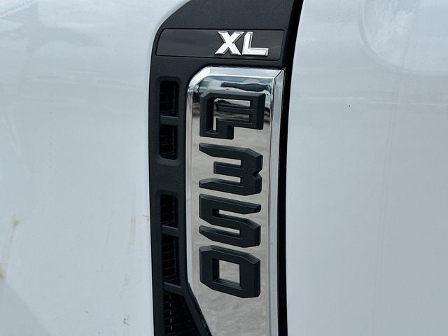 2026 Ford F-350SD XL 4WD CREW CAB