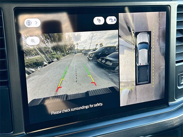 2026 Ford F-350SD Lariat 4WD CREW CAB