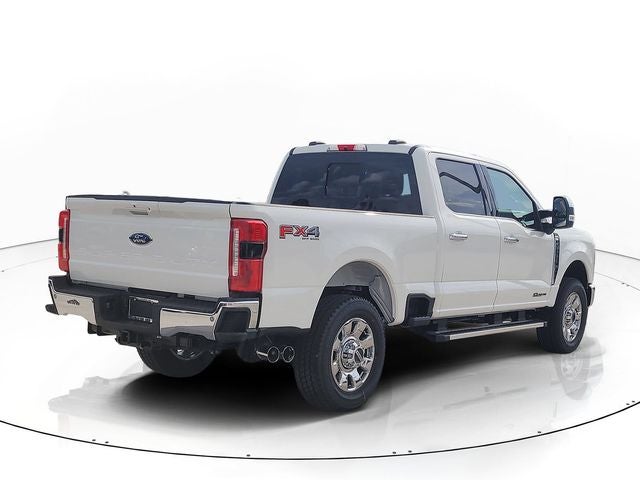 2026 Ford F-350SD Lariat 4WD CREW CAB