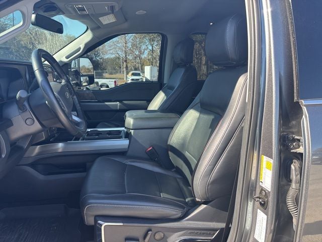 2023 Ford F-350SD Lariat 6.7 DIESEL DUALLY