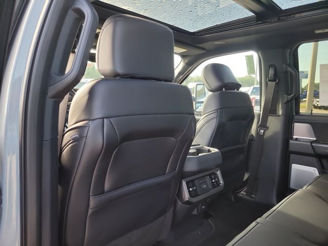 2026 Ford F-350SD Platinum DRW 4WD CREW CAB