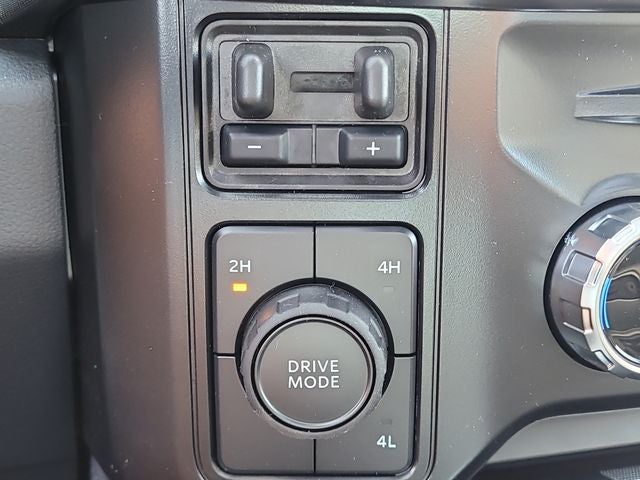 2026 Ford F-350SD Platinum DRW 4WD CREW CAB