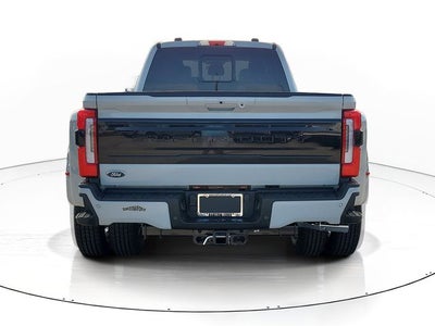 2026 Ford F-350SD Platinum DRW 4WD CREW CAB
