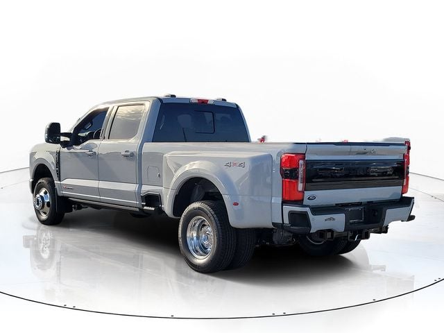 2026 Ford F-350SD Platinum DRW 4WD CREW CAB