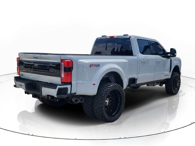 2026 Ford F-350SD Platinum DRW 4WD / LIFTED WHEELS & TIRES