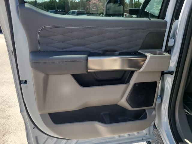 2026 Ford F-350SD Platinum DRW 4WD CREW CAB