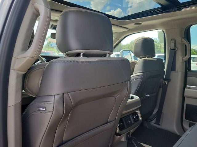 2026 Ford F-350SD Platinum DRW 4WD CREW CAB