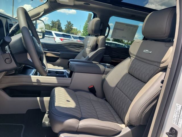 2026 Ford F-350SD Platinum DRW 4WD CREW CAB
