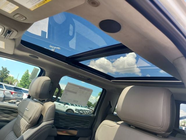 2026 Ford F-350SD Platinum DRW 4WD CREW CAB