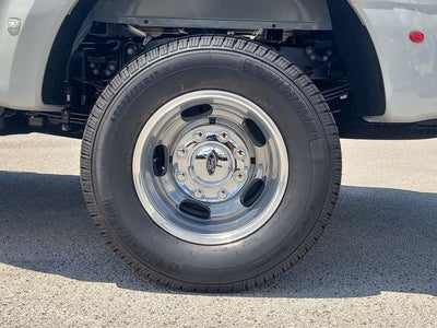 2026 Ford F-350SD Platinum DRW 4WD CREW CAB
