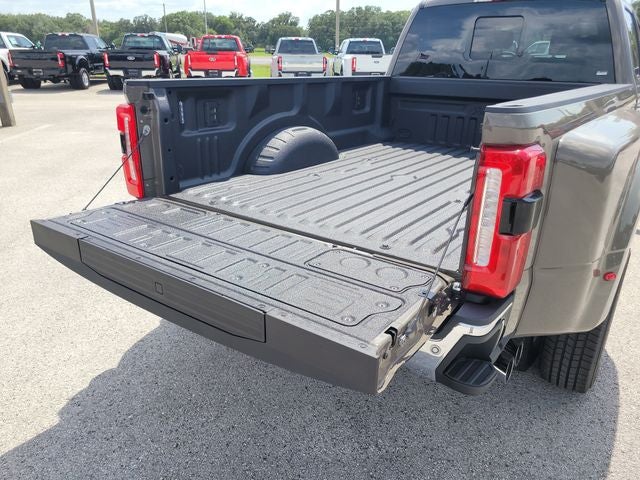 2026 Ford F-350SD 4WD CREW CAB DRW