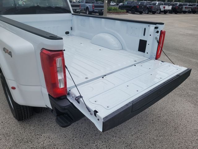 2026 Ford F-350SD XL DRW 4WD CREW CAB
