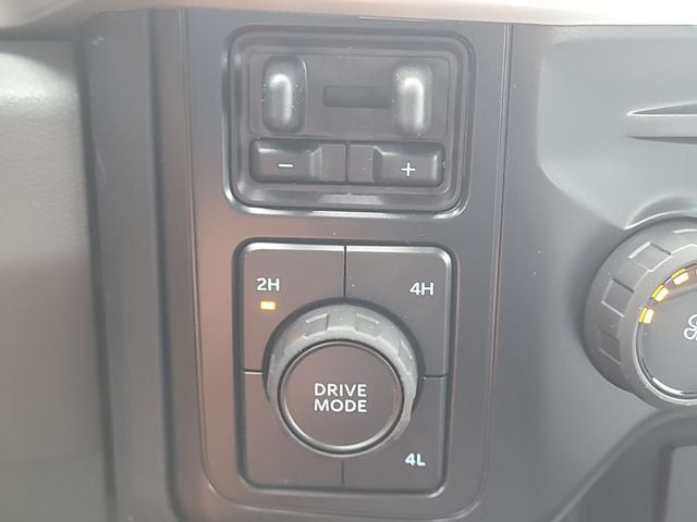 2026 Ford F-350SD XL DRW 4WD CREW CAB