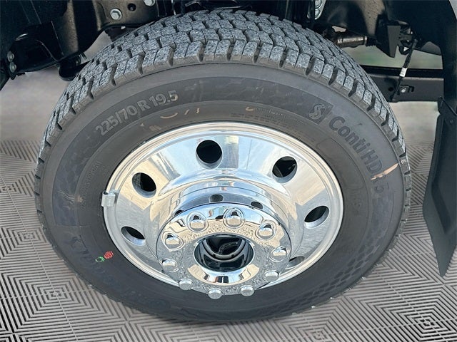 2026 Ford F-450SD Platinum 4WD CREW CAB