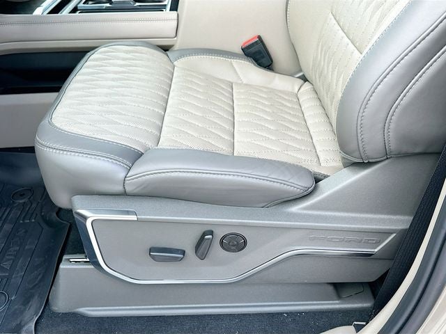 2026 Ford F-450SD Platinum 4WD CREW CAB