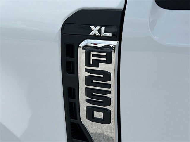 2026 Ford F-250SD XL 2WD REG CAB