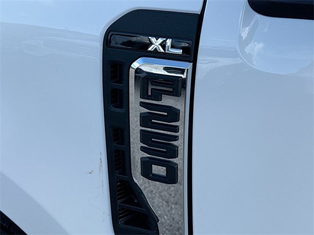 2026 Ford F-250SD XL 2WD REG CAB