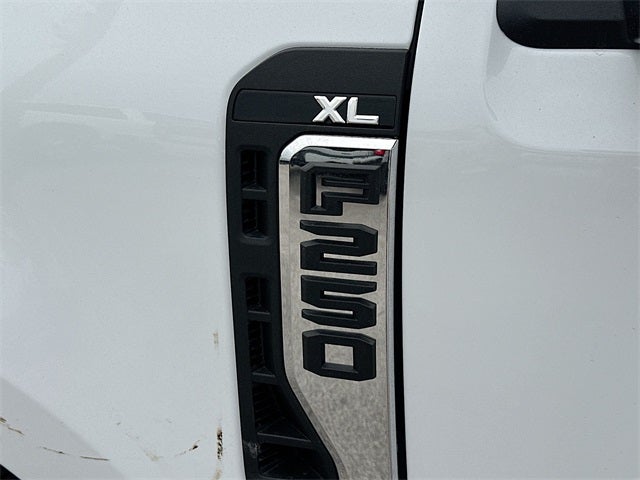 2026 Ford F-250SD XL 2WD REG CAB