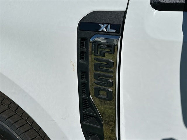 2026 Ford F-250SD XL 2WD REG CAB