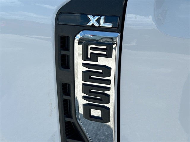 2026 Ford F-250SD XL 2WD REG CAB