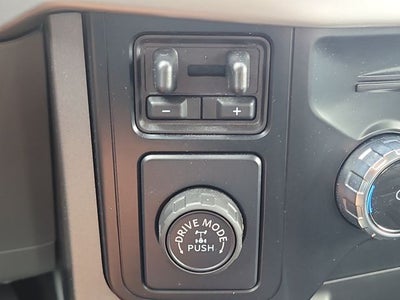 2023 Ford F-150 XLT 5.0 V8