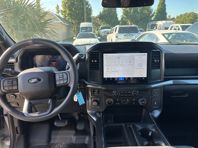 2025 Ford F-150 STX 5.0 V8