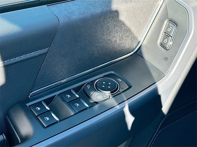 2025 Ford F-150 XLT 4WD SUPERCREW