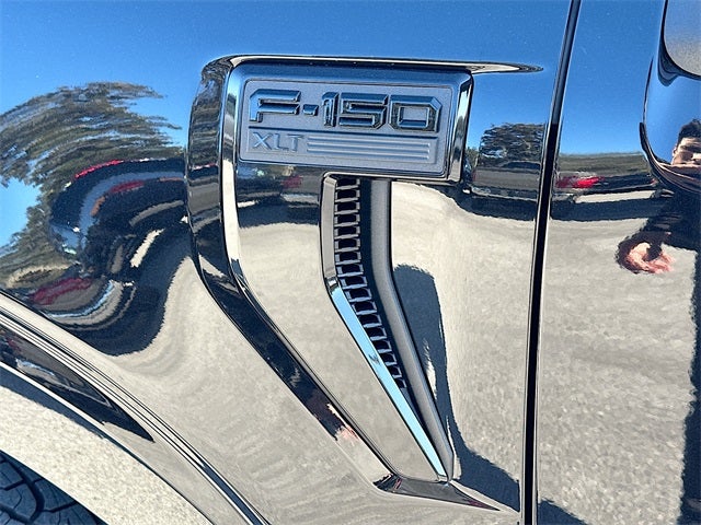 2025 Ford F-150 XLT 4WD SUPERCREW