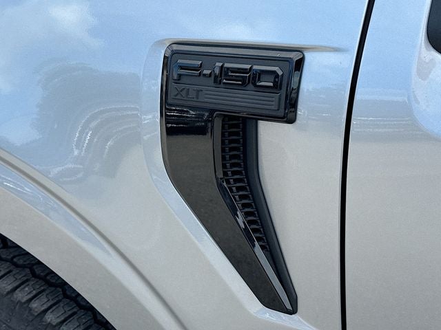 2025 Ford F-150 XLT 4WD SUPERCREW