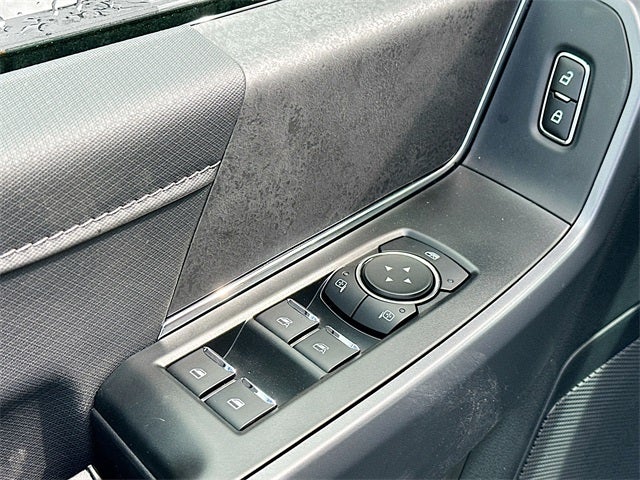 2025 Ford F-150 XLT 4WD SUPERCREW