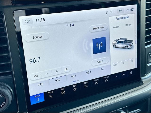 2025 Ford F-150 Lariat 5.0 V-8