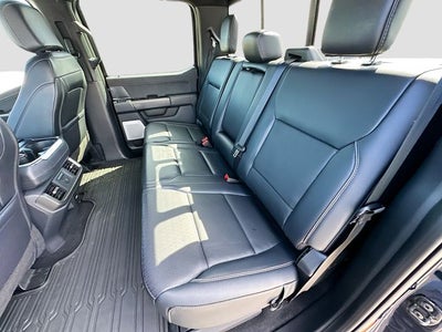 2025 Ford F-150 Lariat 5.0 V-8