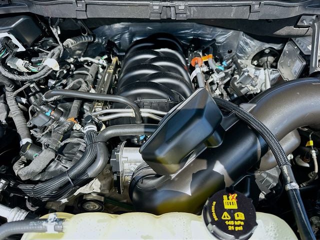2025 Ford F-150 Lariat 5.0 V-8