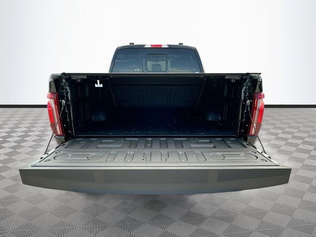 2025 Ford F-150 Lariat 5.0 V8