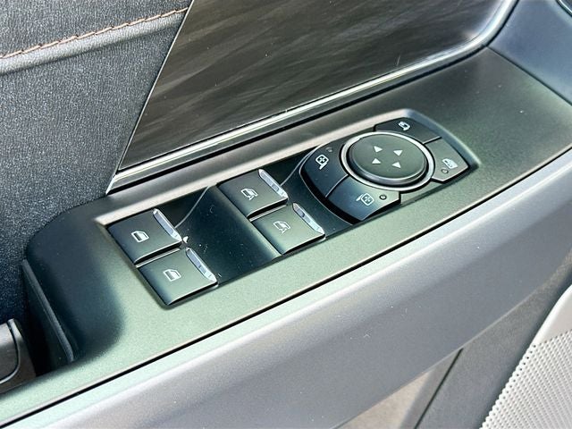 2025 Ford F-150 Lariat 5.0 V8