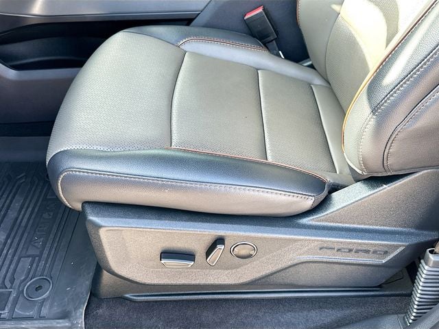 2025 Ford F-150 Lariat 5.0 V8