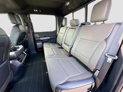 2025 Ford F-150 Lariat 5.0 V8