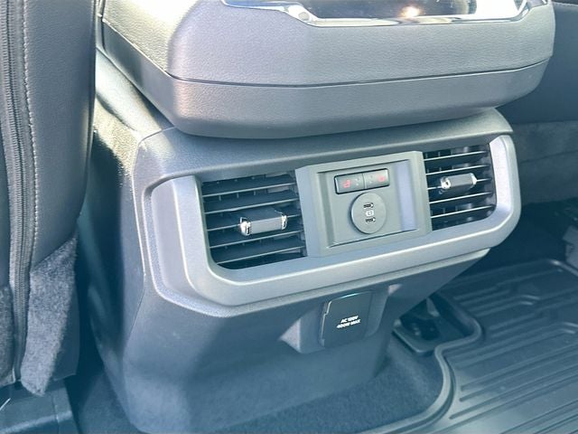 2025 Ford F-150 Lariat 5.0 V8