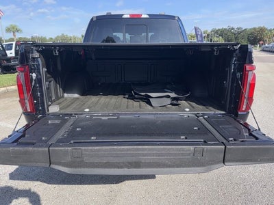 2025 Ford F-150 Lariat 5.0 V8